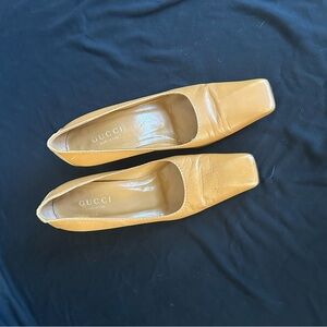 Gucci Tan Leather Block Heel Pumps 7.5 vintage Y2K square toe